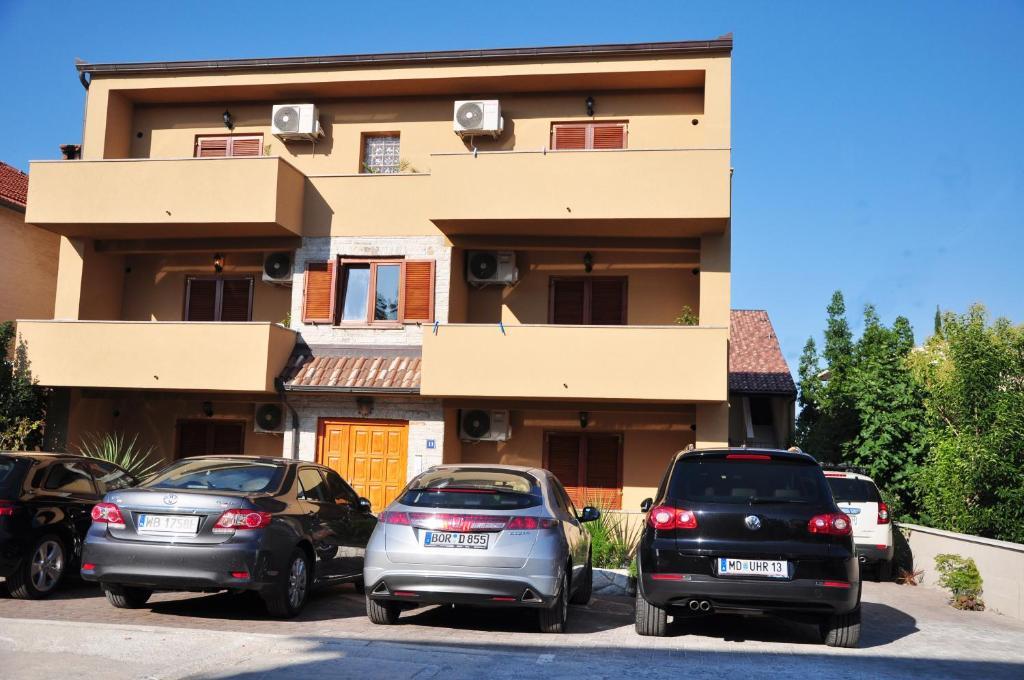 M&M Apartments ビオグラード・ナ・モル エクステリア 写真